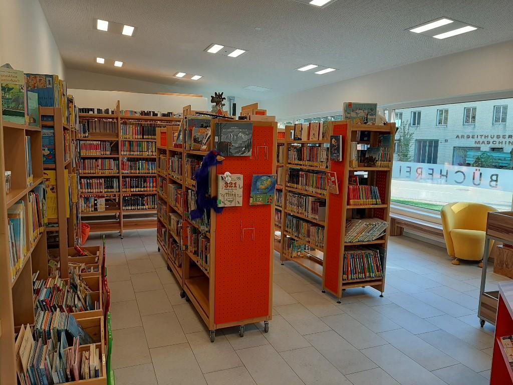 Rundgang in der Bibliothek